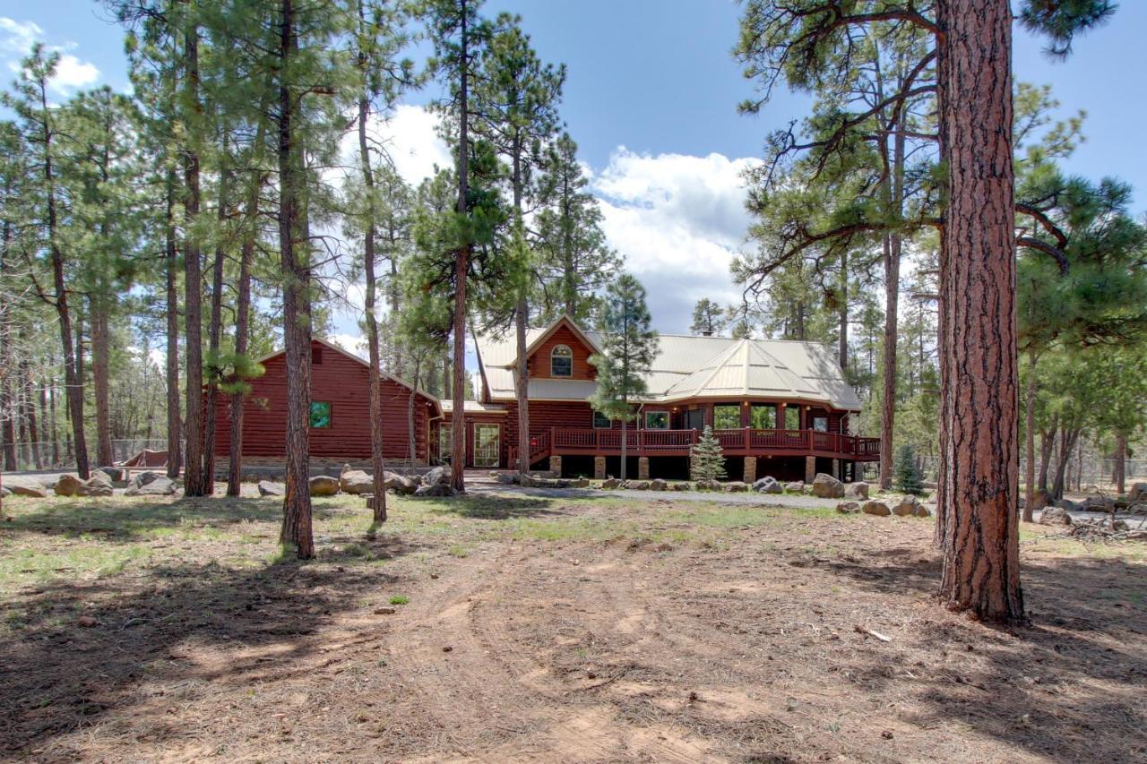 Вилла Lakeside Cabin On 2 Acres With Fire Pit And Hot Tub! Пайнтоп-Лейксайд Экстерьер фото